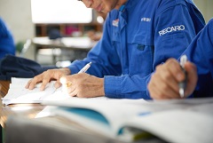 専門学校東京工科自動車大学校［中野校］(Tokyo Professional College of Automobile Technology (Nakano school)) Features of school 2